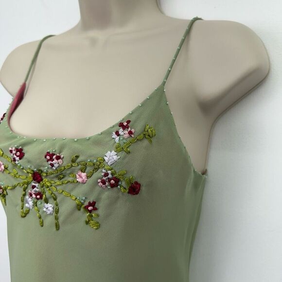 Geometrie Women’s Green Pink Y2K Floral Embroidered Dainty Bead Midi Slip Dress - Picture 10 of 11